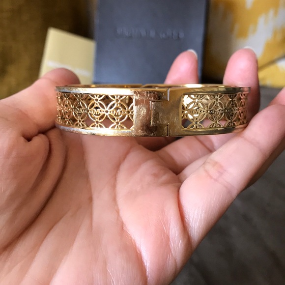 ✨Michael Kors Gold Bracelet✨ - Picture 3 of 7